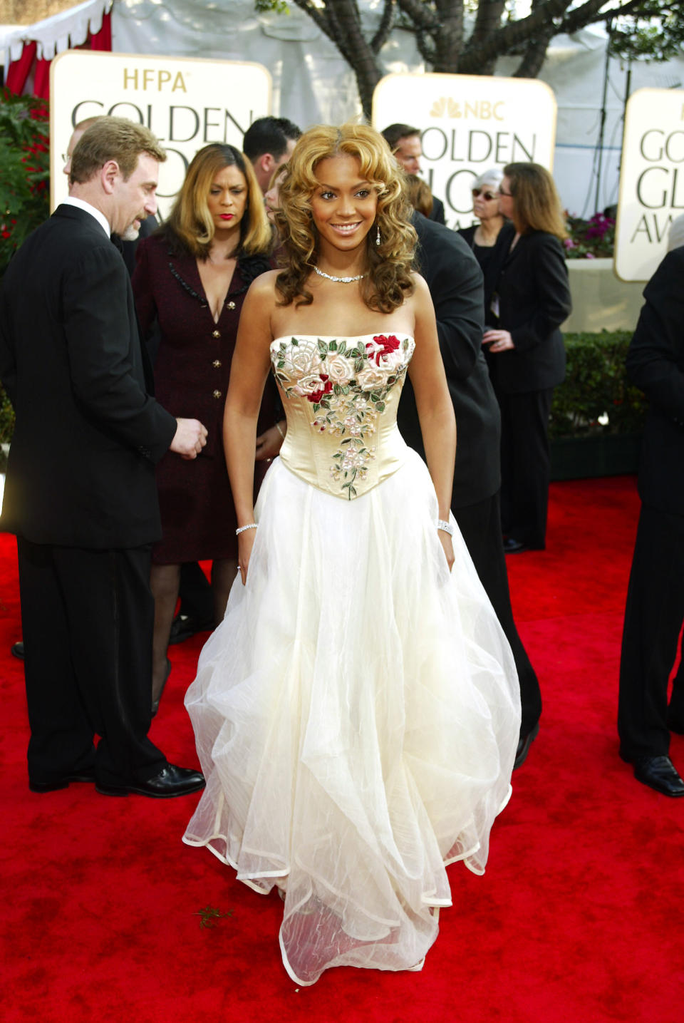 Wearing a strapless, embroidered dress. <em>[Photo: Getty]</em>