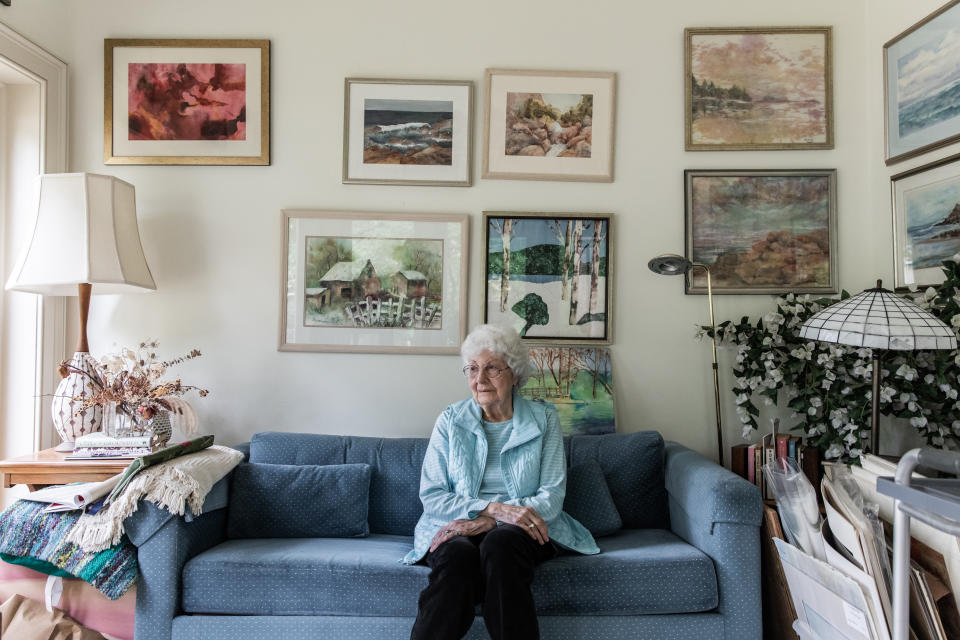 Annamarie Eggert, que votó por primera vez en 1948, en su casa en York, Maine, el 22 de septiembre de 2020. (Greta Rybus/The New York Times)