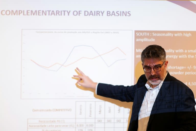 Paul Grasset, directeur général de la coopérative brésilienne Itambé, lors d'une réunion à Belo Horizonte, dans l'État du Minas Gerais, au Brésil, le 16 avril 2024 (Douglas Magno)