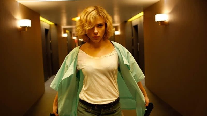 Celebrity Actor & Director Birthdays November 21-27: Scarlett Johansson Turns 38