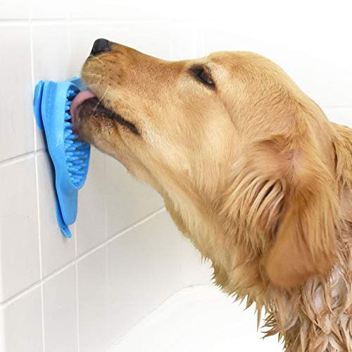 Aquapaw Slow Treater Treat Dispensing Mat (Amazon / Amazon)