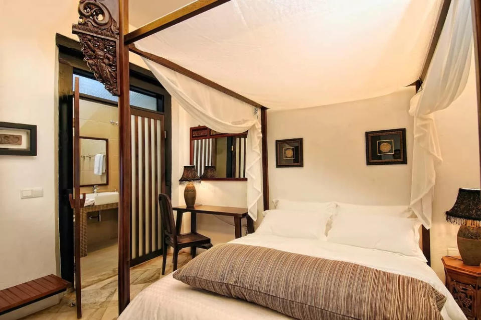 malacca - bedroom