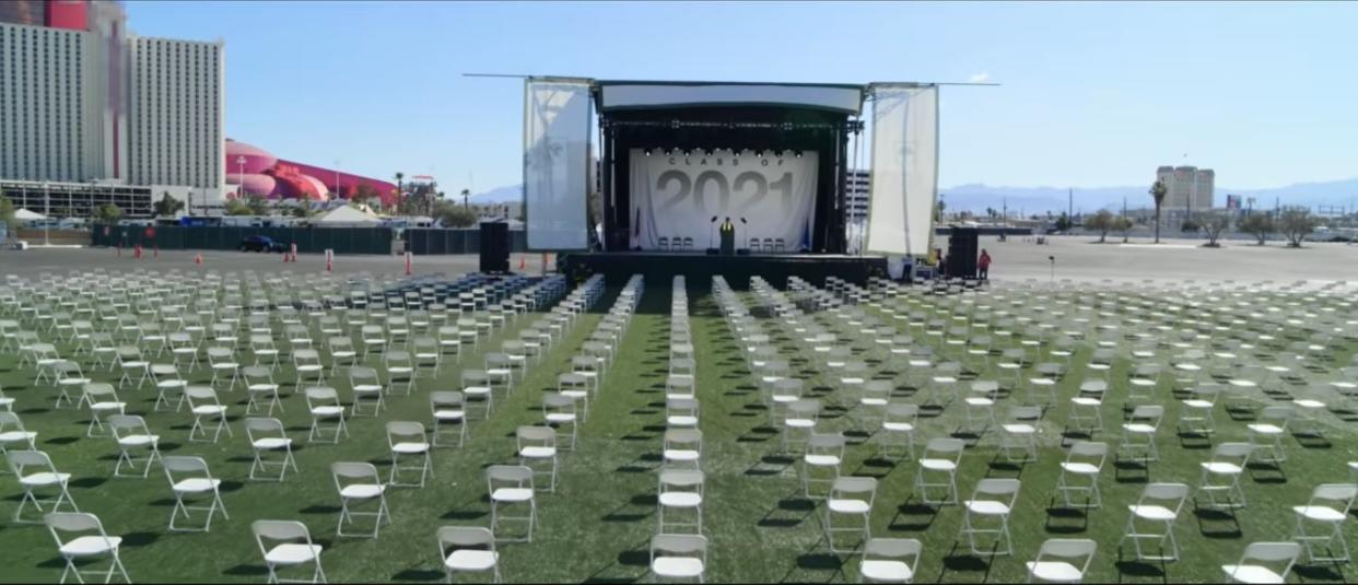 A still from the video of fake graduation ceremony organised where former NRA president David Keene was tricked into addressing empty chairs  (Screengrab/ youTube Change the Ref)