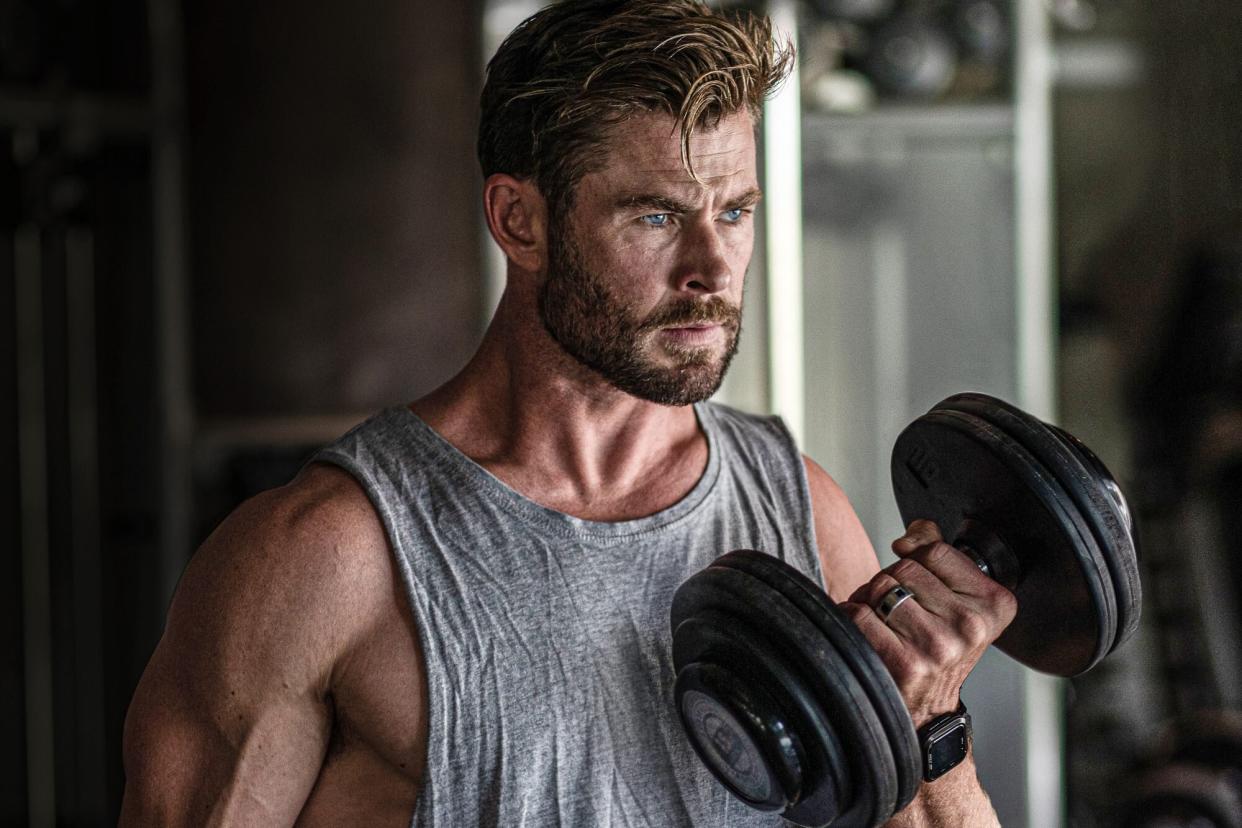 Chris Hemsworth and trainer Luke Zocchi. photo credit: Centr