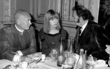 Yul Brynner, Amanda Lear and Salvador Dali in 1967 - AFP