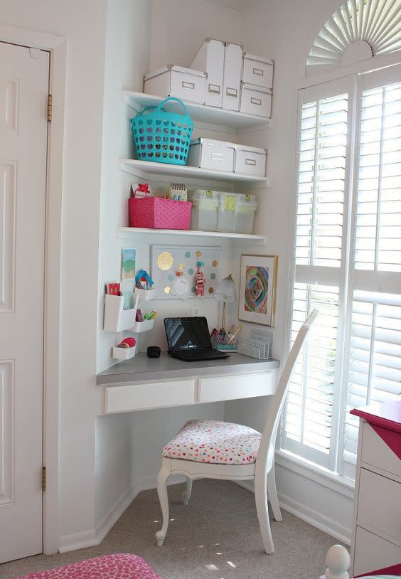 18) Utilize a Corner for a Compact Workspace