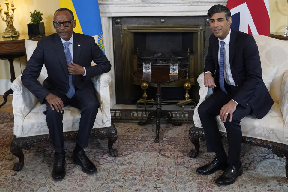 Britain's Prime Minister Rishi Sunak, right, and the President of Rwanda Paul Kagame pose for the media, ahead of their meeting inside 10 Downing Street in London, Tuesday, April 9, 2024. (AP Photo/Alberto Pezzali, Pool)