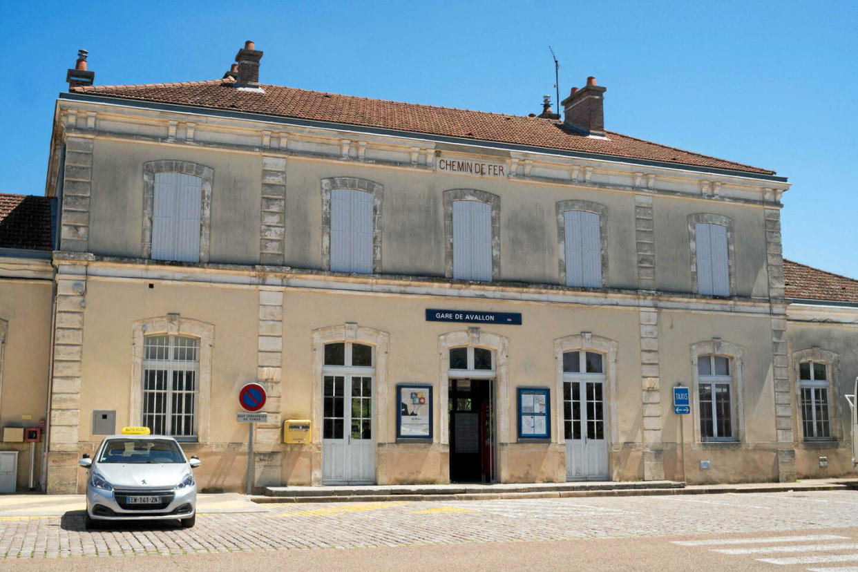 Jamilah Habsaoui est la maire d'Avallon, une commune de l'Yonne de 6 500 habitants.  - Credit:Alamy / Alamy/ABACA