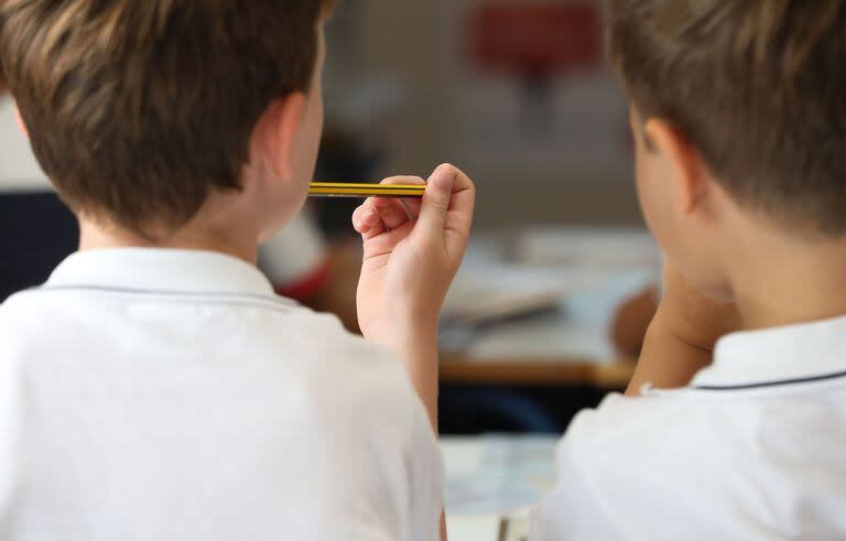 En la Argentina cada vez son menos los chicos que terminan el colegio en tiempo y forma