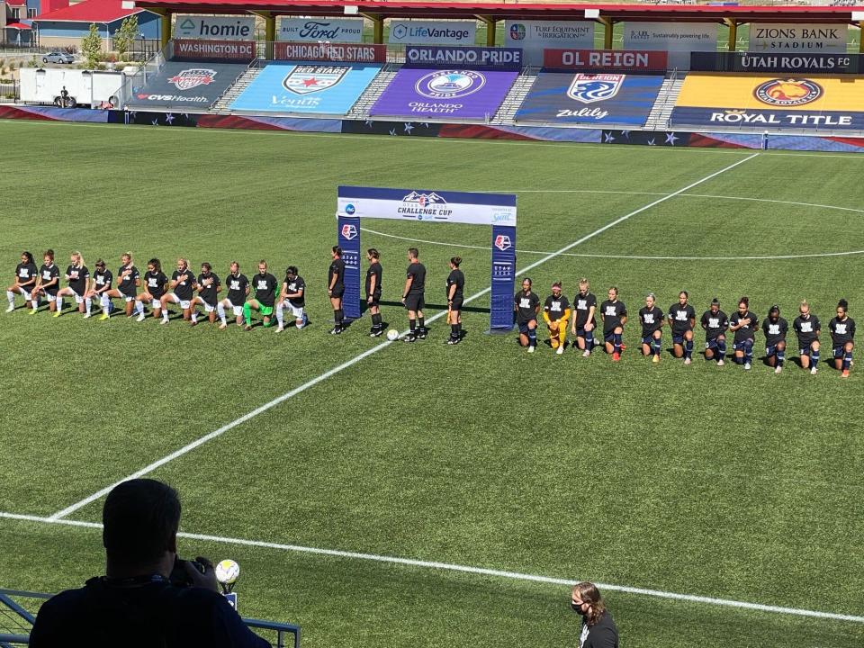 NWSL kneeling national anthem