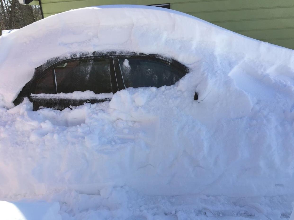 70,000 fans and two football teams will battle a historic snow event