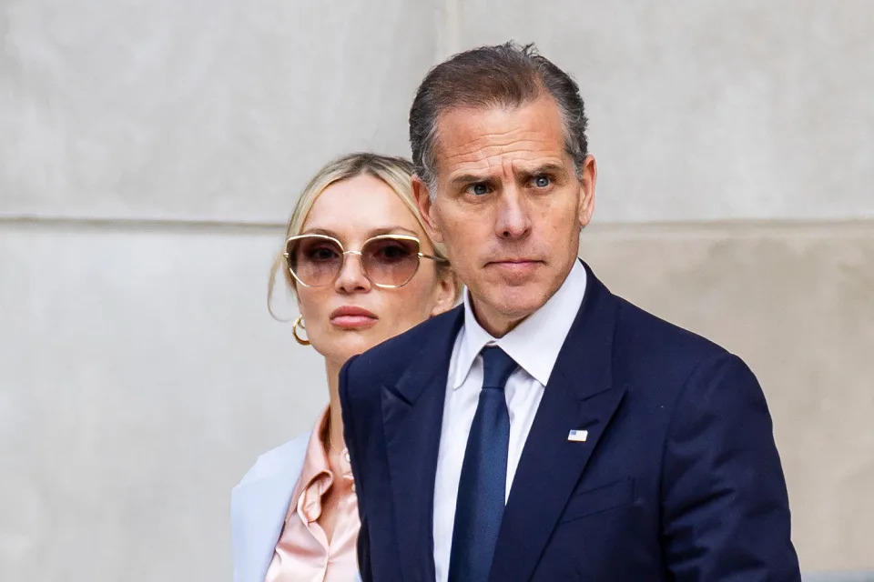 Hunter Biden and his wife Melissa Cohen Biden walking (Anna Moneymaker / Getty Images)