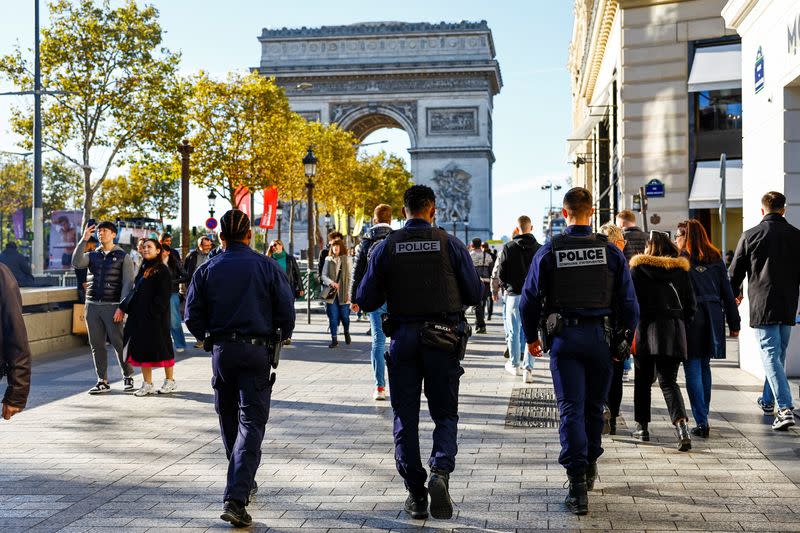 FILE PHOTO: France mobilises 7,000 troops for extra security patrols