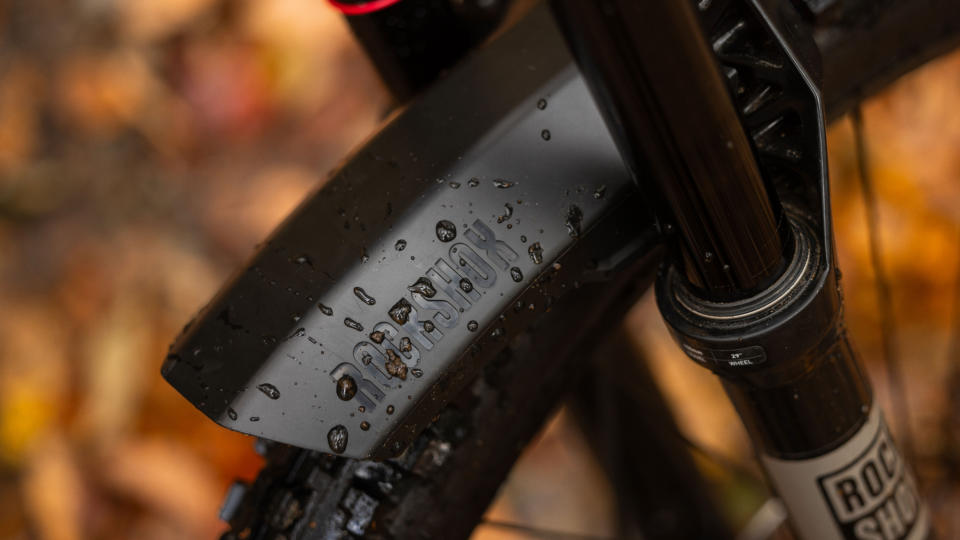 Detail of the fender on a rockshox fork