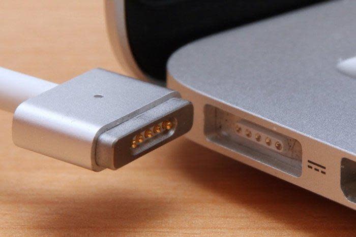 2021 MacBook MagSafe