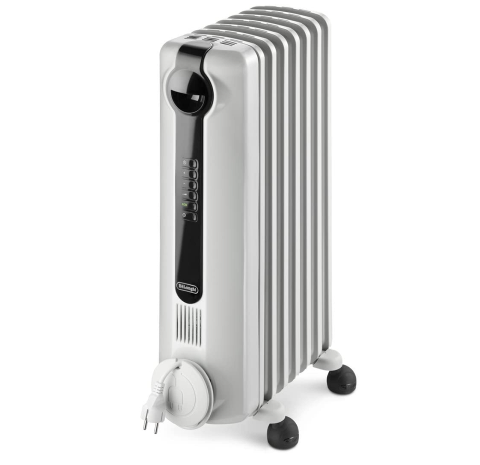 De'Longhi Oil-Filled Radiator Space Heater. Image via Amazon.