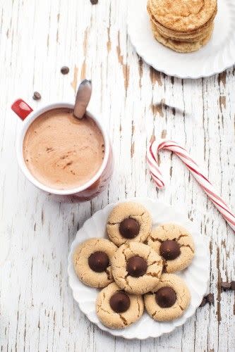 6) Jodie Sweetin's Peanut Butter Kiss Cookies