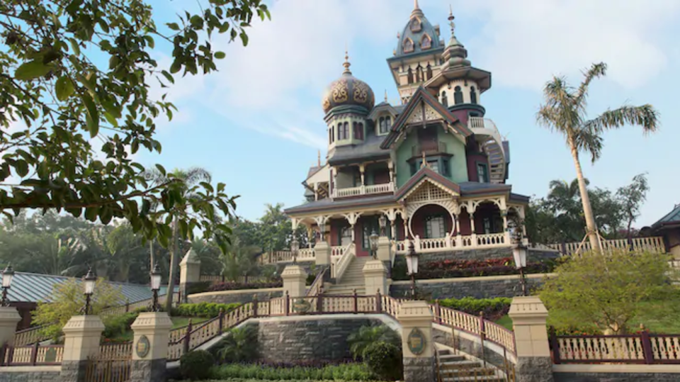 7) Hong Kong Disneyland's haunted attraction is called Mystic Manor.