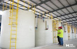 VRB Energy’s quality assurance team performing final inspections on the cell stacks and electrolyte tanks of the 3MW / 12MWh VRB-ESS at the Hubei Xiangyang project.