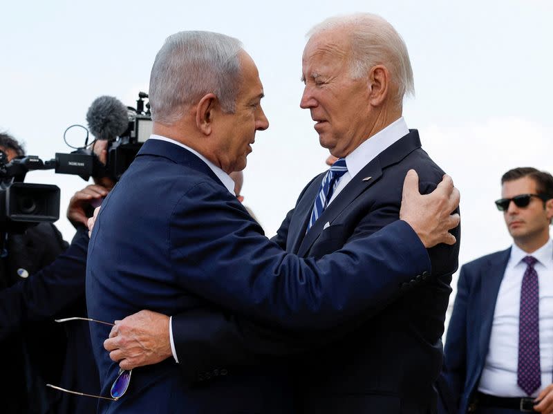 FOTO DE ARCHIVO: El presidente estadounidense Biden visita Israel en medio del actual conflicto entre Israel y Hamás.