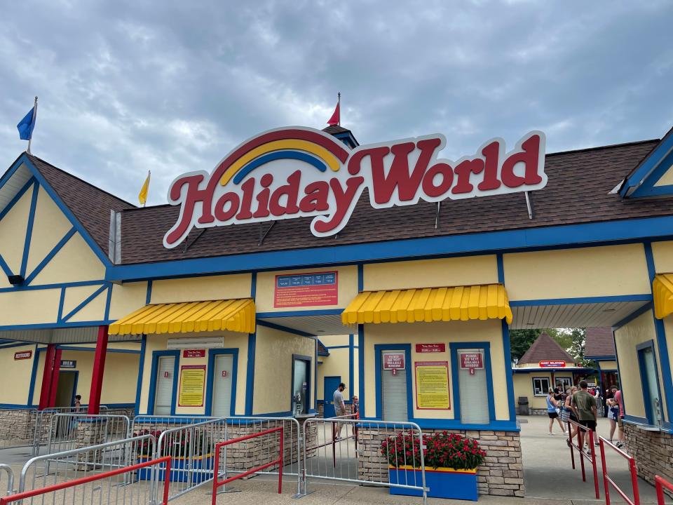 holiday world entrance