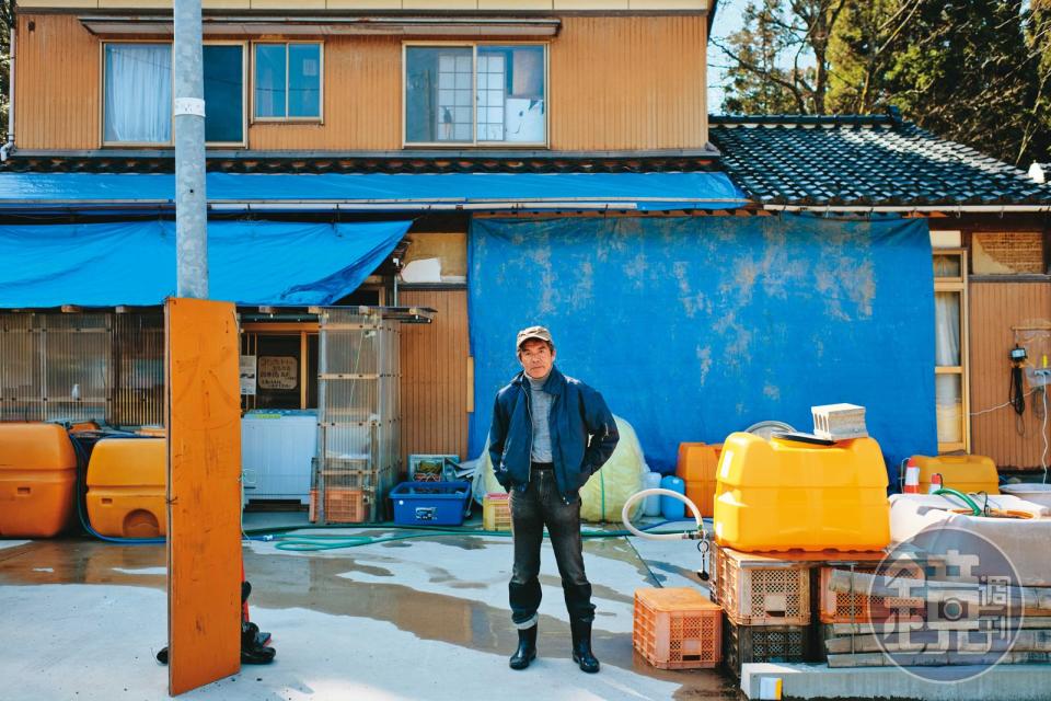 小谷內毅是蘋果農，在珠洲出生長大，地震後他花了12小時從京都返家，甚至闖入封閉的路段， 只為確認家中房屋及果園狀況。