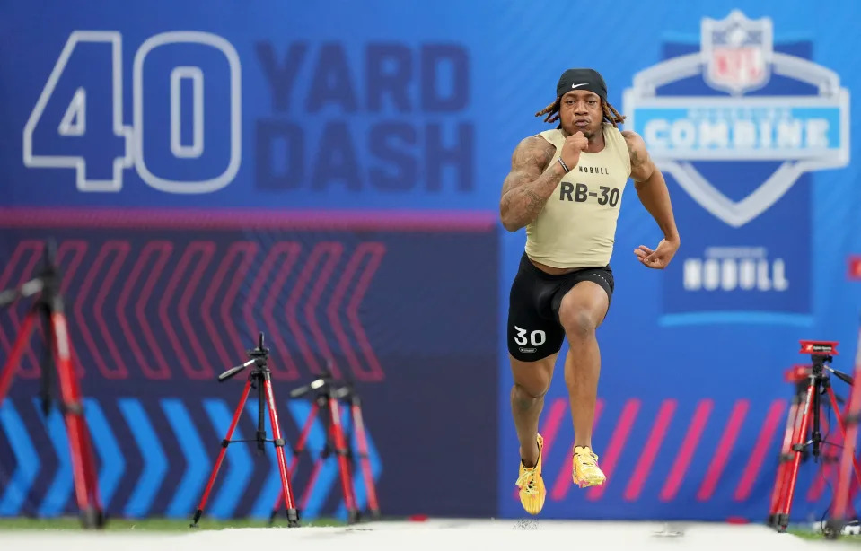 Mar 2, 2024; Indianapolis, IN, USA; Tennessee running back Jaylen Wright (RB30) during the 2024 NFL Combine at Lucas Oil Stadium. Mandatory Credit: Kirby Lee-USA TODAY Sports