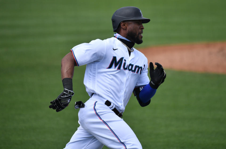JUPITER, FLORIDA - MARCH 01: Starling Marte #6 of the Miami Marlins in action against the New York Mets in a spring training game at Roger Dean Chevrolet Stadium on March 01, 2021 in Jupiter, Florida. (Photo by Mark Brown/Getty Images)