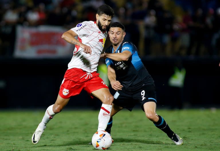 Racing y Bragantino se disputan codo a codo el primer lugar del grupo H de la Sudamericana