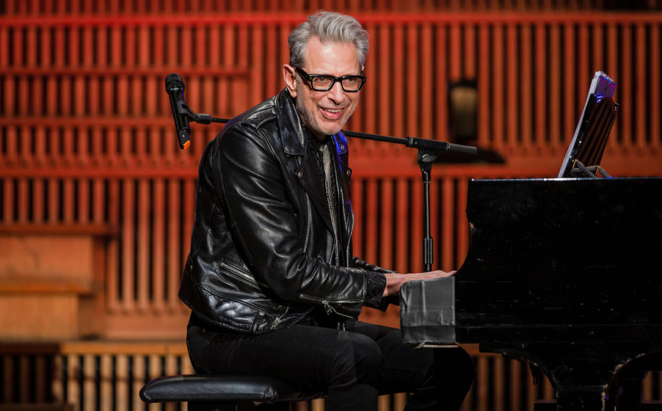 Jeff Goldblum playing the piano in 2023