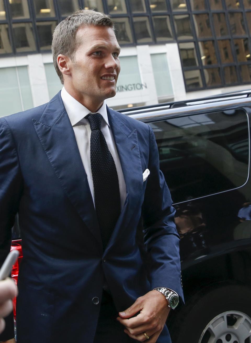 New England Patriots quarterback Tom Brady arrives at NFL headquarters in New York June 23, 2015. Tom Brady's appeal of his four-game National Football League suspension for participating in a scheme to deflate footballs during last season's playoffs begins Tuesday at NFL headquarters in New York. REUTERS/Shannon Stapleton