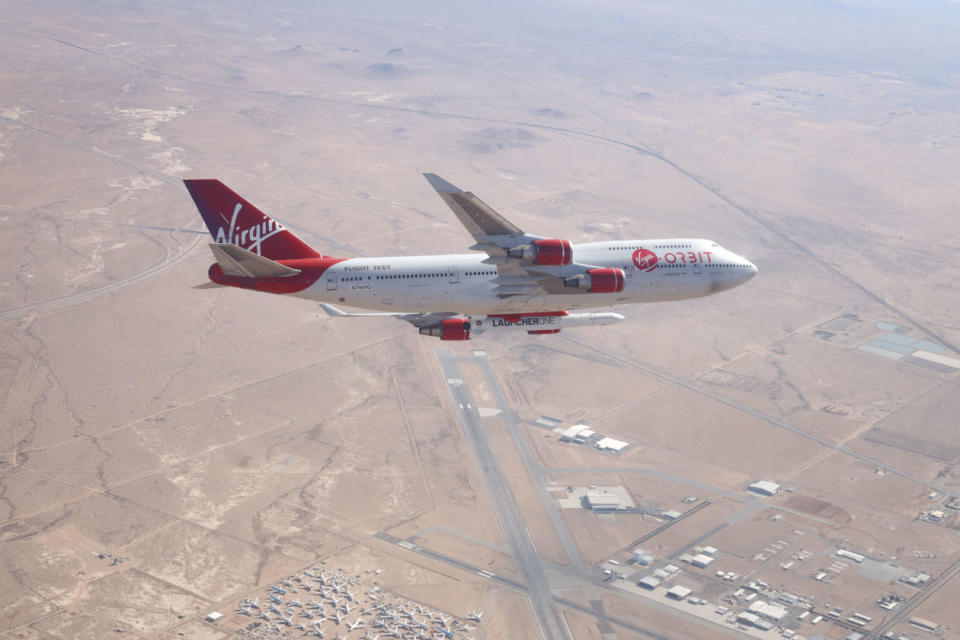 Virgin Orbit captive-carry flight