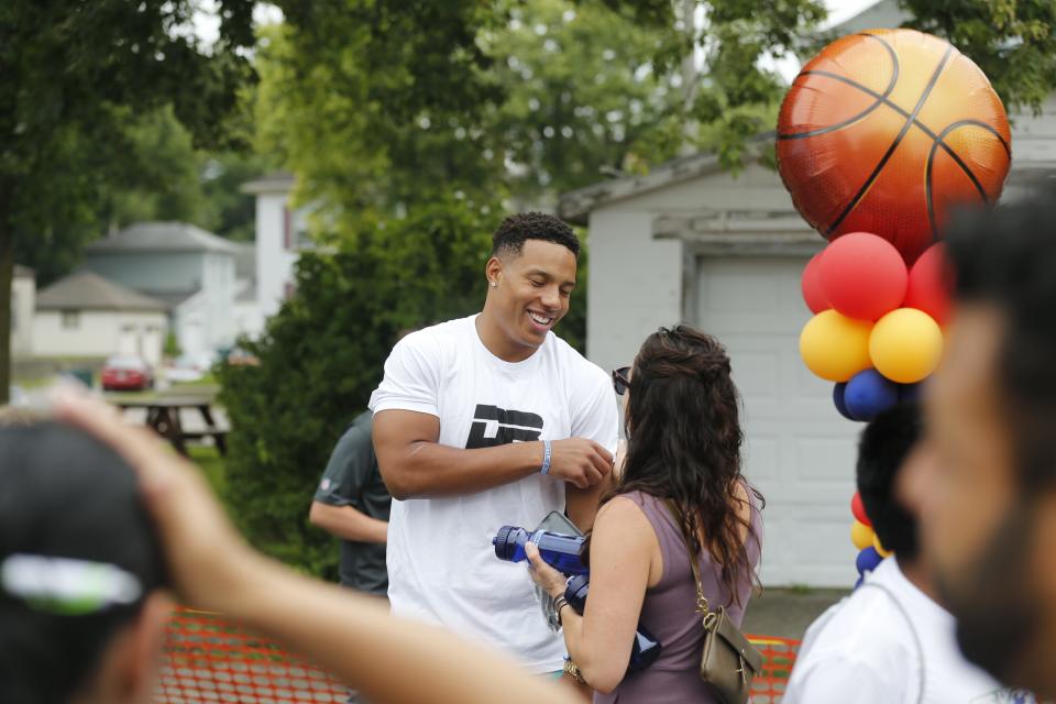 Desmond Bane's "Back to School" event at Seton Catholic on Saturday was a success as local friends, family, students and coaches enjoyed a day of prizes, activities and free school supplies.