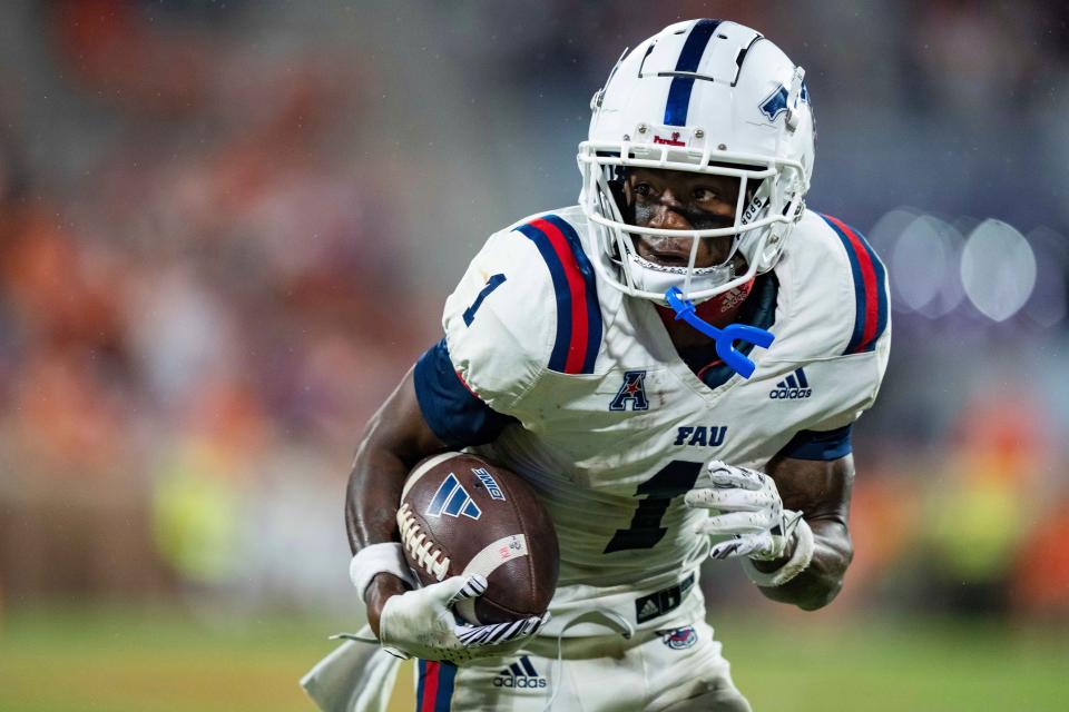 Florida Atlantic wide receiver LaJohntay Wester (1) plays against Clemson during an NCAA college football game on Saturday, Sep. 16, 2023, in Clemson, S.C. (AP Photo/Jacob Kupferman)