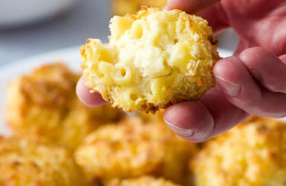 Air Fryer Macaroni and Cheese Bites