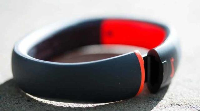 La razón por que Nike mercado creó: las pulseras inteligentes