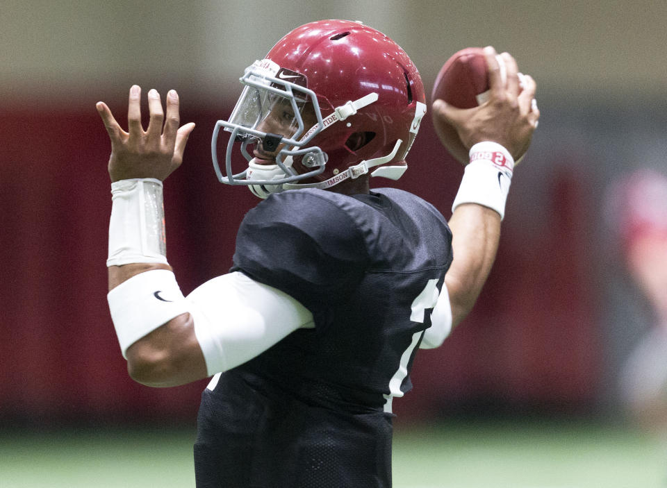 The father of Alabama quarterback Jalen Hurts intimated his son could transfer if he does not win the starting quarterback job. (Vasha Hunt//AL.com via AP)