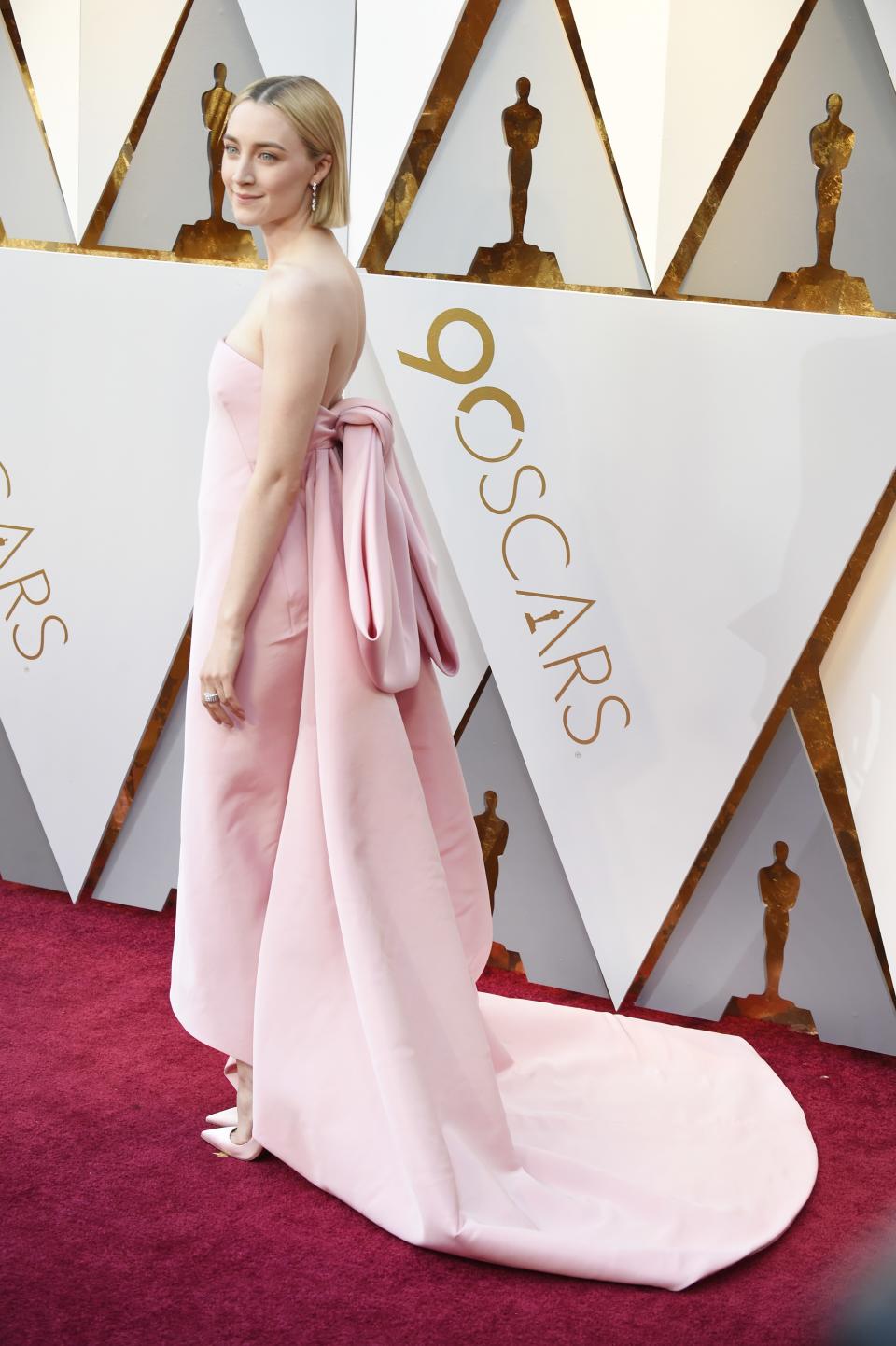 Saorsie Ronan at the 2019 Oscars wearing Calvin Klein