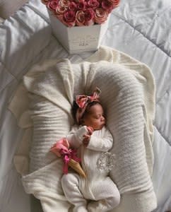 Nick Cannon and Alyssa Scott Share 1st Look at Newborn Daughter Halo Following Loss of Son Zen pink roses