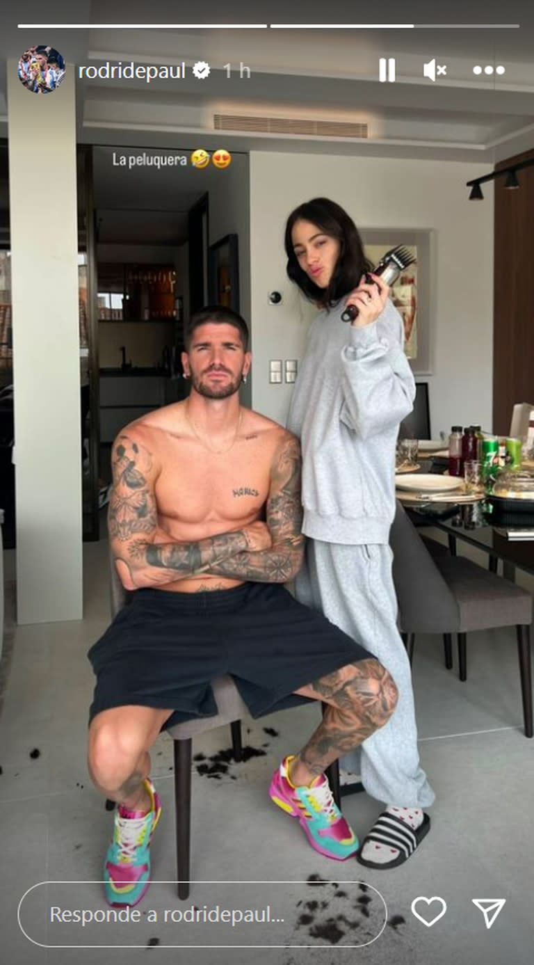 Rodrigo De Paul se cambió el look con la ayuda de Tini Stoessel