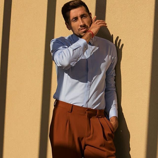 El futbolista Héctor Herrera en la revista GQ mostrando su cambio de imagen. <a href="https://www.instagram.com/gqmexico/?hl=en" rel="nofollow noopener" target="_blank" data-ylk="slk:Foto: revista GQ Mexico/Instagram;elm:context_link;itc:0;sec:content-canvas" class="link ">Foto: revista GQ Mexico/Instagram</a>