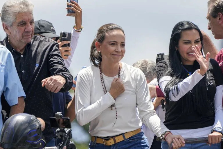 María Corina Machado, en la marcha opositora. (AP/Ariana Cubillos)