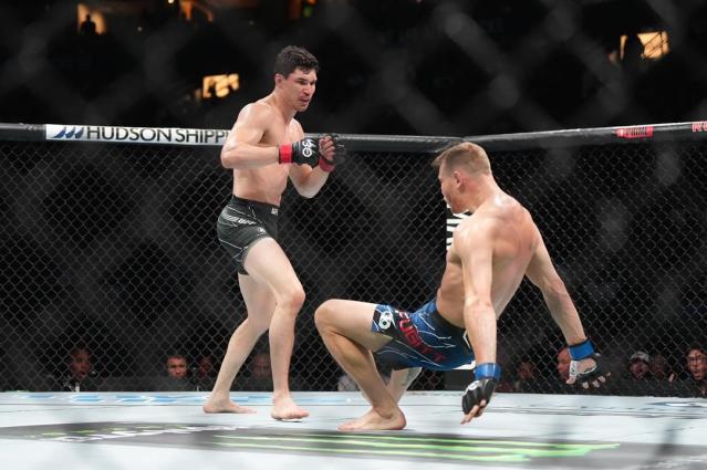 Canadian welterweight (Proper) Mike Malott looks to make the most of UFC  297 showcase - Yahoo Sports