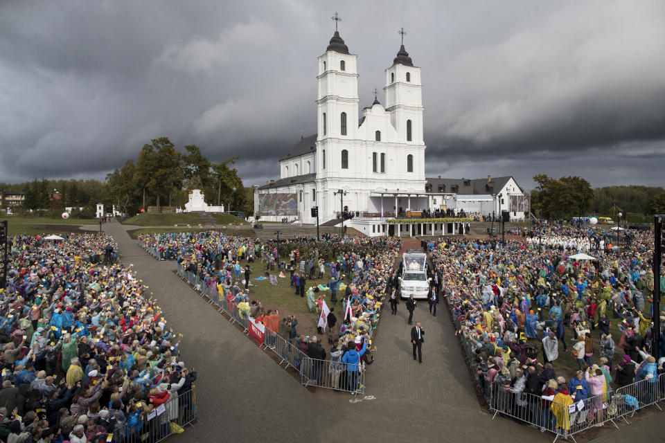 Pope Francis arrives in his popemobile for a Holy Mass at the Shrine of the Mother of God, in Aglona, Latvia, Monday, Sept. 24, 2018. Francis is visiting Lithuania, Latvia and Estonia to mark their 100th anniversaries of independence and to encourage the faith in the Baltics, which saw five decades of Soviet-imposed religious repression and state-sponsored atheism. (AP Photo/Mindaugas Kulbis)