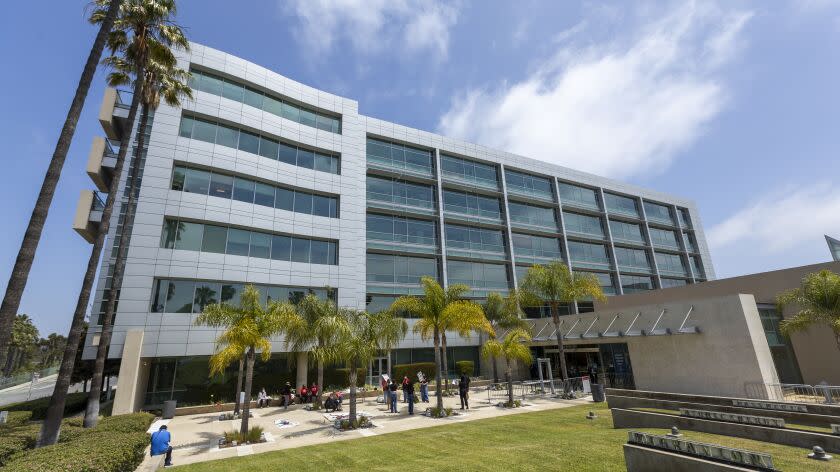 Long Beach, CA - May 24: An exterior view of the CSU Office of the Chancellor, Long Beach, Tuesday, May 24, 2022. (Allen J. Schaben / Los Angeles Times)