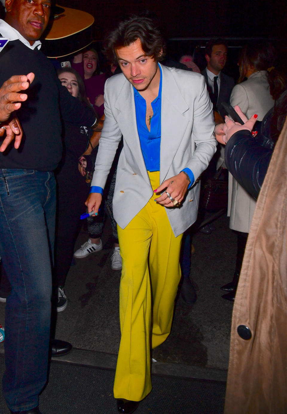 Harry Styles dans un ensemble Gucci de l'été prochain