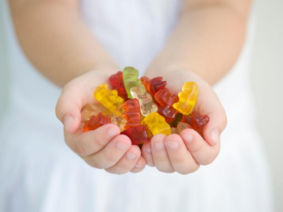 Father fires babysitter for allowing his toddler to eat ‘11 packs of gummy bears’ (Getty Images)