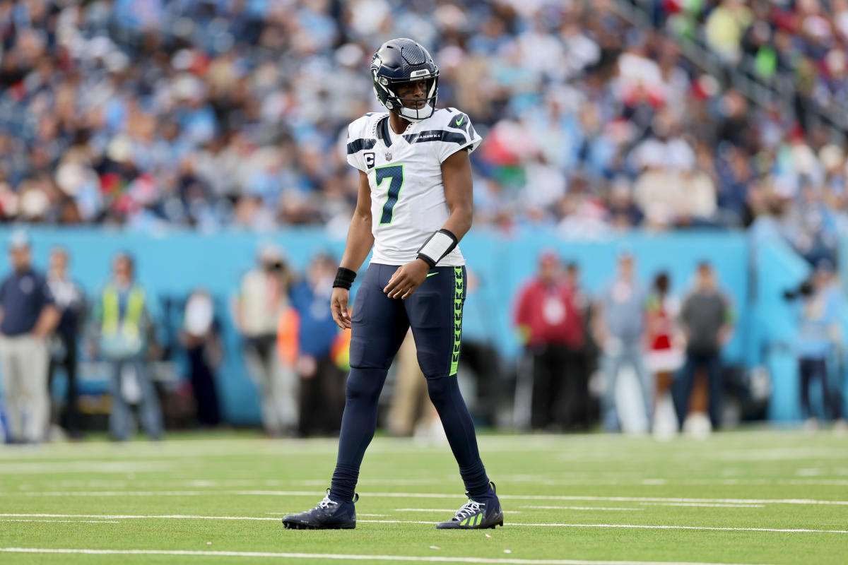 #Geno Smith saves Seahawks, maybe his job, with clutch drive [Video]