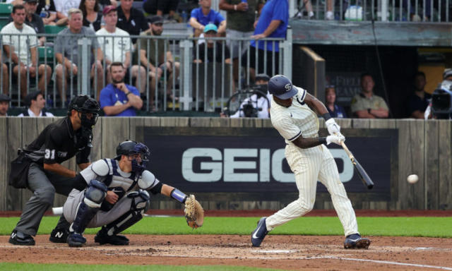 Tim Anderson hits walk-off home run at Field of Dreams