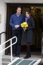 LONDON, ENGLAND - DECEMBER 06: Catherine, Duchess of Cambridge and Prince William, Duke of Cambridge leave the King Edward VII hospital where she has been treated for hyperemesis gravidarum, extreme morning sickness at King Edward VII Hospital on December 6, 2012 in London, England. (Photo by Julian Parker/UK Press via Getty Images)